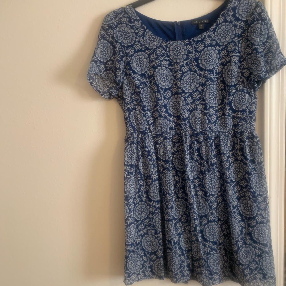 As You Wish: worn once, Medium, perf condition
